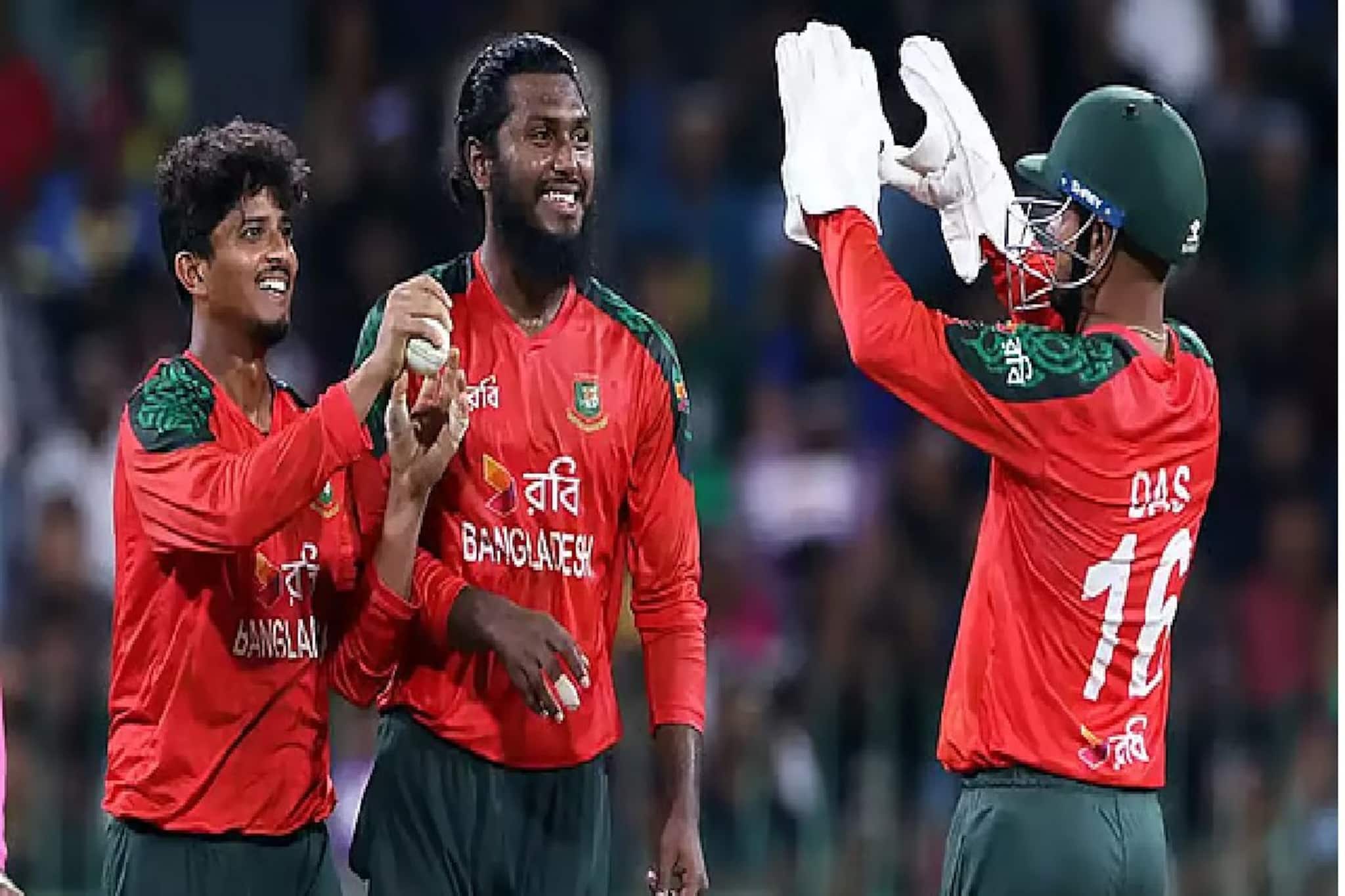 ভারতে খেলা নিয়ে দ্বিধাবিভক্ত বাংলাদেশ, উত্তেজনা চরমে, নাজমুলের পদত্যাগ দাবি ক্রিকেটারদের