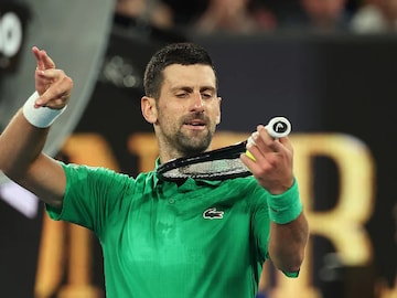 অস্ট্রেলিয়ান ওপেন ফাইনালে জোকোভিচ অস্ট্রেলিয়ান ওপেন ফাইনালে জোকোভিচ