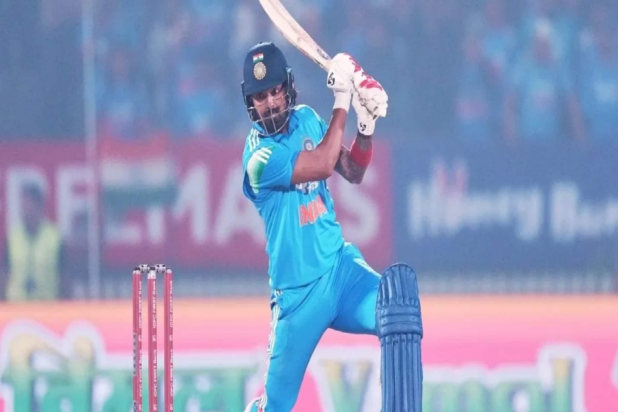 রাহুলের চাবুক ব্যাটিং, শতরানের ম্যাচে উড়িয়ে দিলেন আজহারের পুরনো পরিসংখ্যান