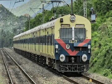 বছর ঘুরলেও ভাগ্য বদলালো না, ফের সপ্তাহ জুড়ে দক্ষিণ-পূর্ব রেলে বাতিল একের পর এক ট্রেন