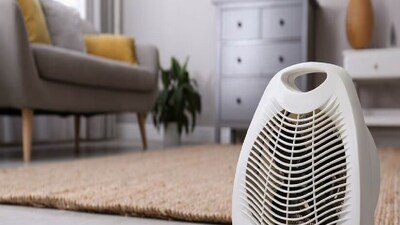 আর শুধু তাই নয়, যে হিটার বাজারে পাওয়া যাচ্ছে, তার দাম শুনে তো চোখ কপালে ওঠার অবস্থা। হিটারে কিন্তু বিদ্যুতের বিলও চরচর করে বাড়ে।