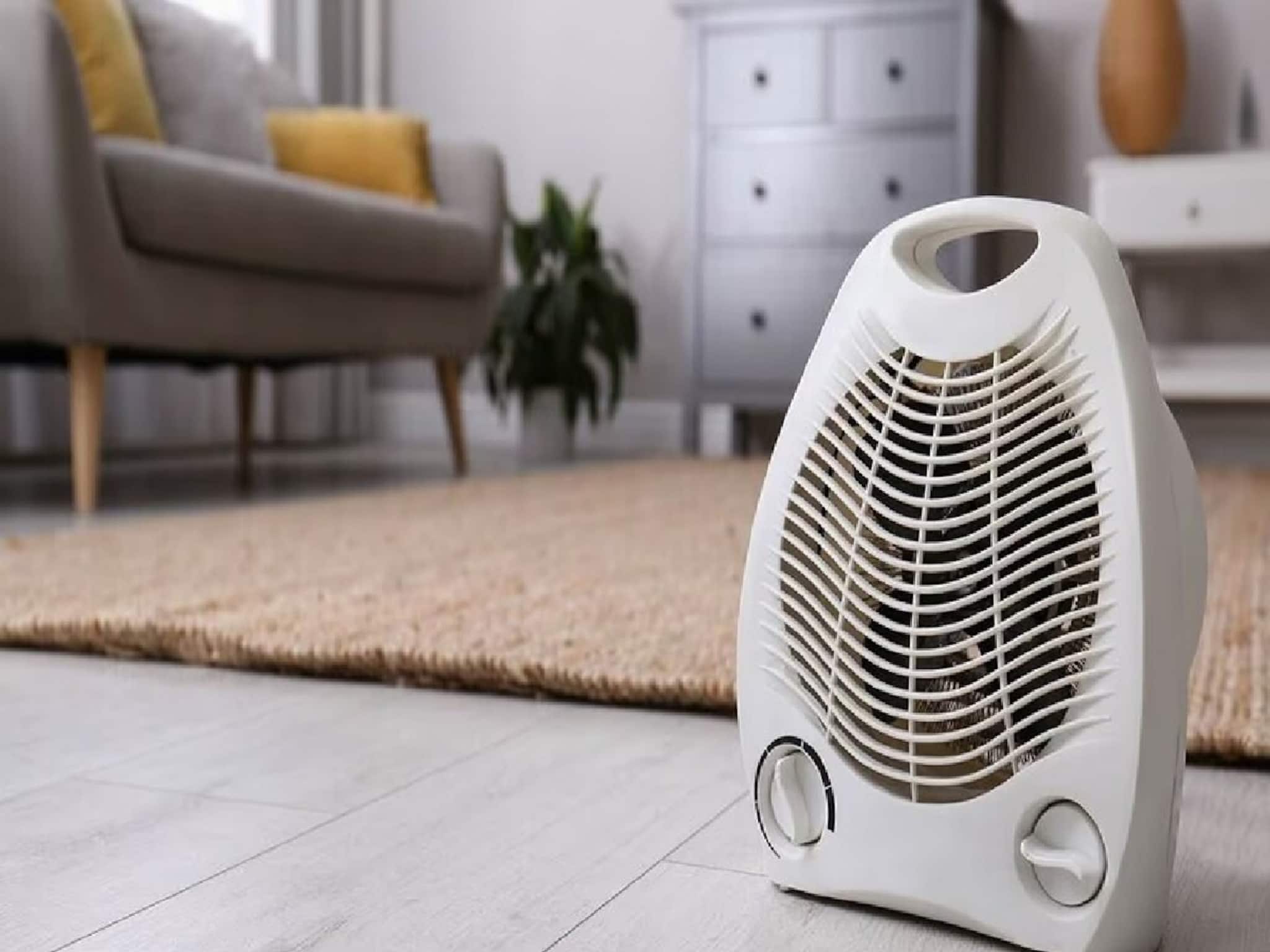 শীতে রুম হিটার ছাড়াই ঘর গরম রাখবেন কী করে? জেনে নিন কিছু ম্যাজিক্যাল টিপস শীতে রুম হিটার ছাড়াই ঘর গরম রাখবেন কী করে? জেনে নিন কিছু ম্যাজিক্যাল টিপস