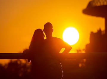 শীতঘুমে থাকা পূর্বজন্মের প্রেম! হঠাৎ সেই প্রেমিক বা প্রেমিকার সঙ্গে দেখা বুঝবেন কীভাবে? শীতঘুমে থাকা পূর্বজন্মের প্রেম! হঠাৎ সেই প্রেমিক বা প্রেমিকার সঙ্গে দেখা বুঝবেন কীভাবে?