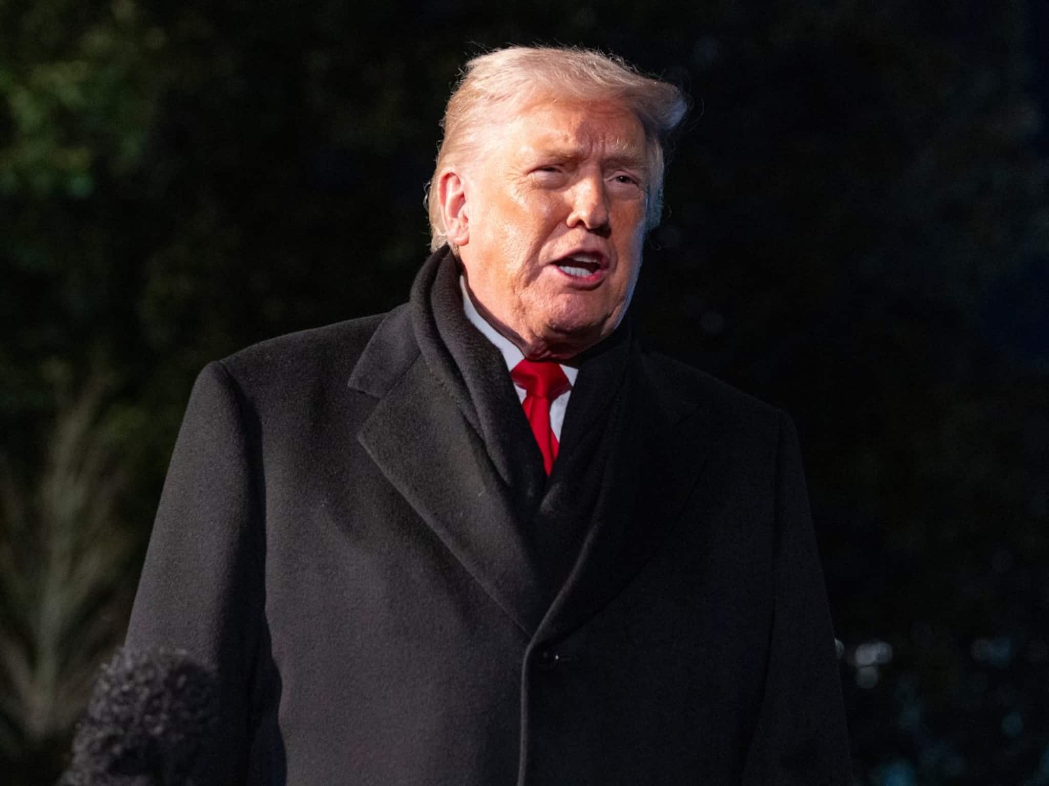 আনুষ্ঠানিকভাবে শান্তি পর্ষদের যাত্রা শুরু, সনদে স্বাক্ষর করলেন ট্রাম্প!