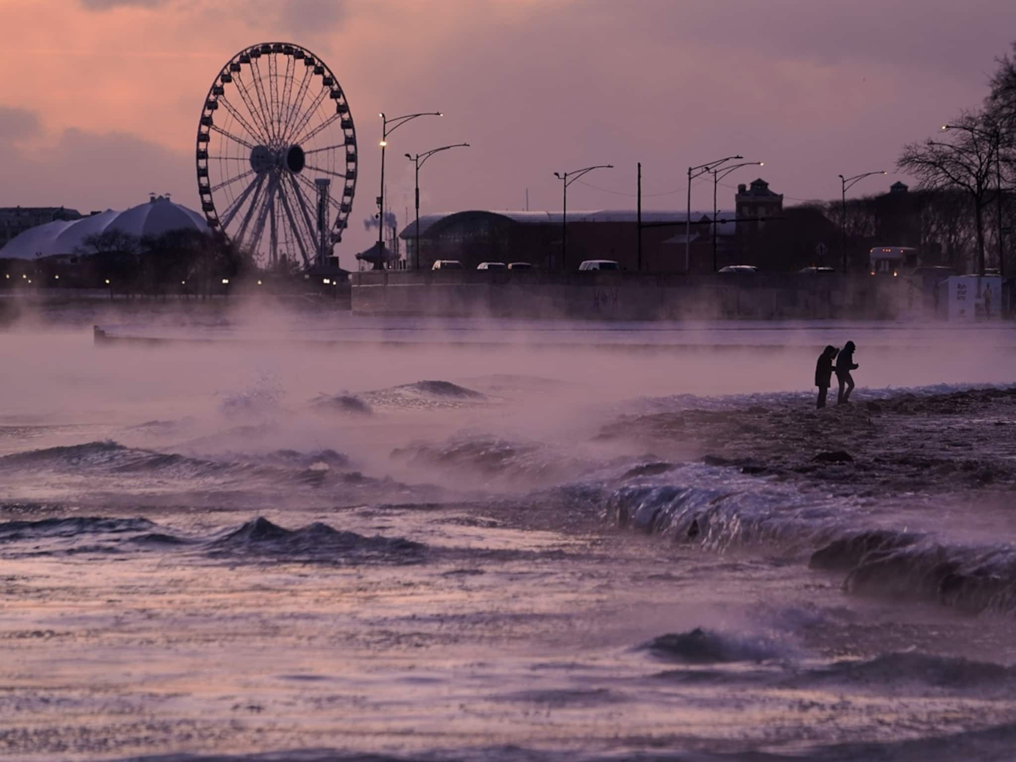 ভয়াবহ তুষারঝড়ের কবলে আমেরিকা ! ১৮০০-র বেশি ফ্লাইট বাতিল, বিপর্যস্ত জনজীবন ভয়াবহ তুষারঝড়ের কবলে আমেরিকা ! ১৮০০-র বেশি ফ্লাইট বাতিল, বিপর্যস্ত জনজীবন
