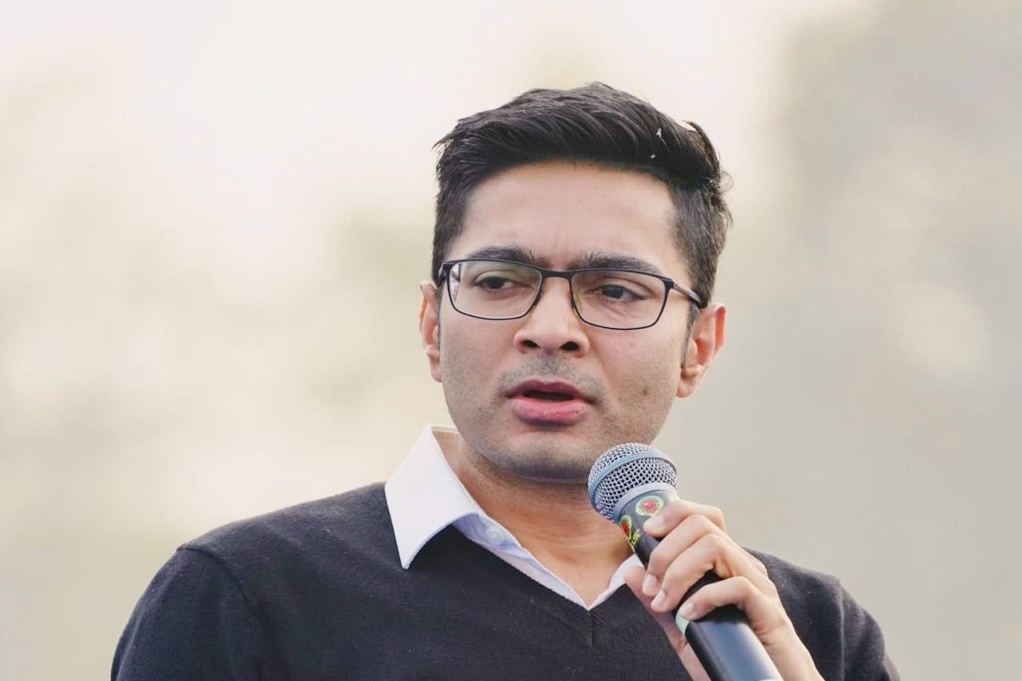 দুই দিনাজপুরে আজ রাজনৈতিক কর্মসূচি অভিষেকের, একাধিক আসনে ত্রিমুখী লড়াইয়ের সম্ভাবনা