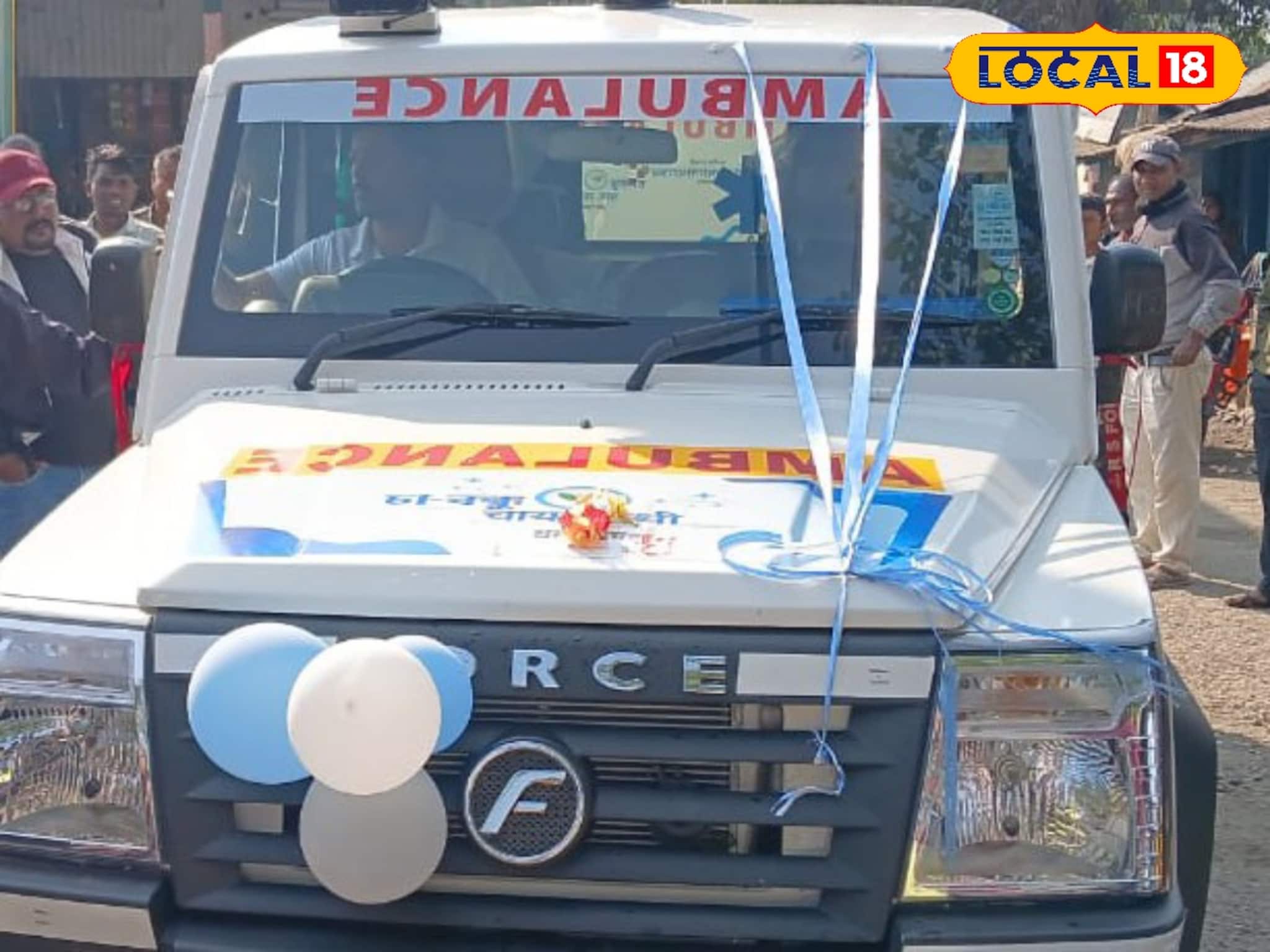 আলিপুরদুয়ারের প্রত‍্যন্ত এলাকার চা বাগানে সরকারি অ‍্যাম্বুলেন্স পরিষেবা! সাংসদের বড় উদ্যোগ