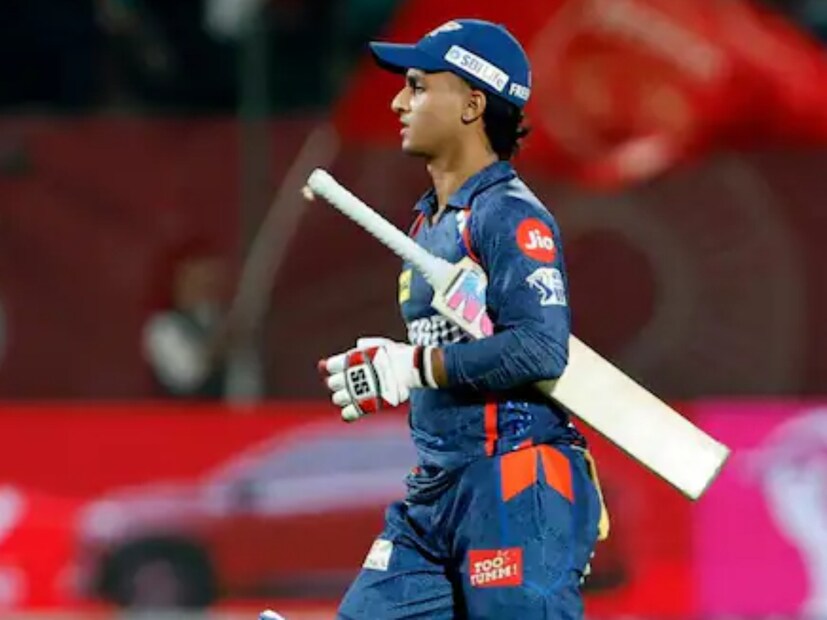 The place of Rohit Sharma, Shubman Gill, Virat Kohli, Shreyas Iyer, KL Rahul in the top order of the Indian team is ripe. At the bottom, Aayush Badoni or Dhruv Jurel could get a chance in place of Nitish Kumar Reddy. 