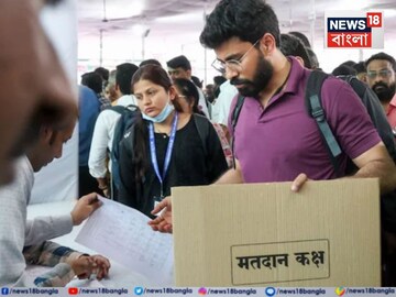 পুরভোট ঘিরে জমজমাট মুম্বই...২০ বছর পরে হাত ধরেছেন ‘ঠাকরে ব্রাদার্স’, একা লড়ছে অজিতের NCP