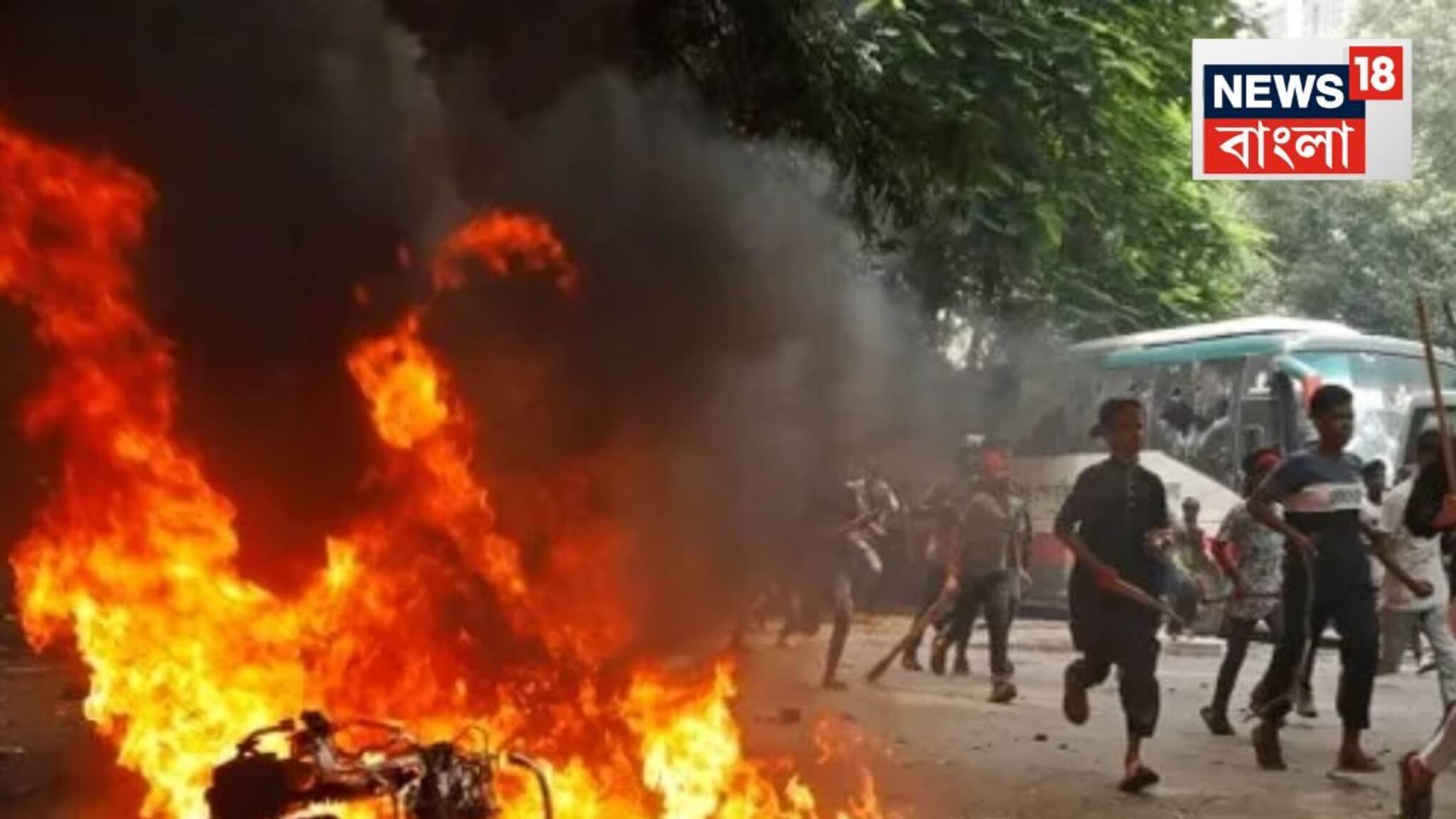 Bangladesh News: নিরাপত্তা নিয়ে সংশয়! বাংলাদেশ থেকে কূটনীতিকদের পরিবারকে ফিরিয়ে আনছে ভারত