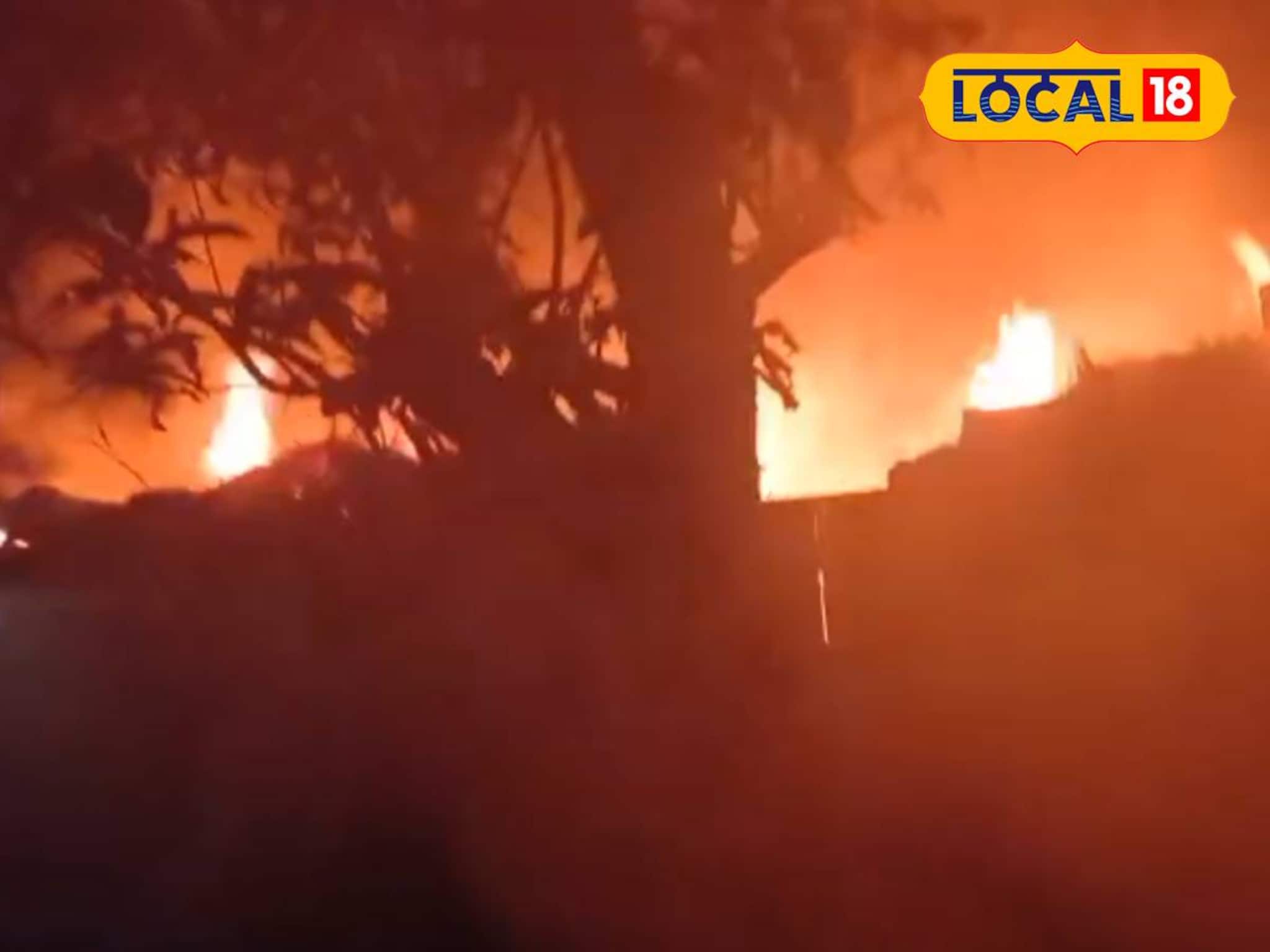 মাছের হ্যাচারিতে হঠাৎ দাউ দাউ করে আগুন! পুড়ে ছাই হাজার হাজার টাকার জিনিস