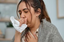 Pollution Cough VS Viral Cough: ঘরে ঘরে কাশি, কোনটা দূষণ থেকে আর কোনটাই বা ভাইরাল? কীভাবে বাঁচবেন? রইল ডাক্তারের পরামর্শ