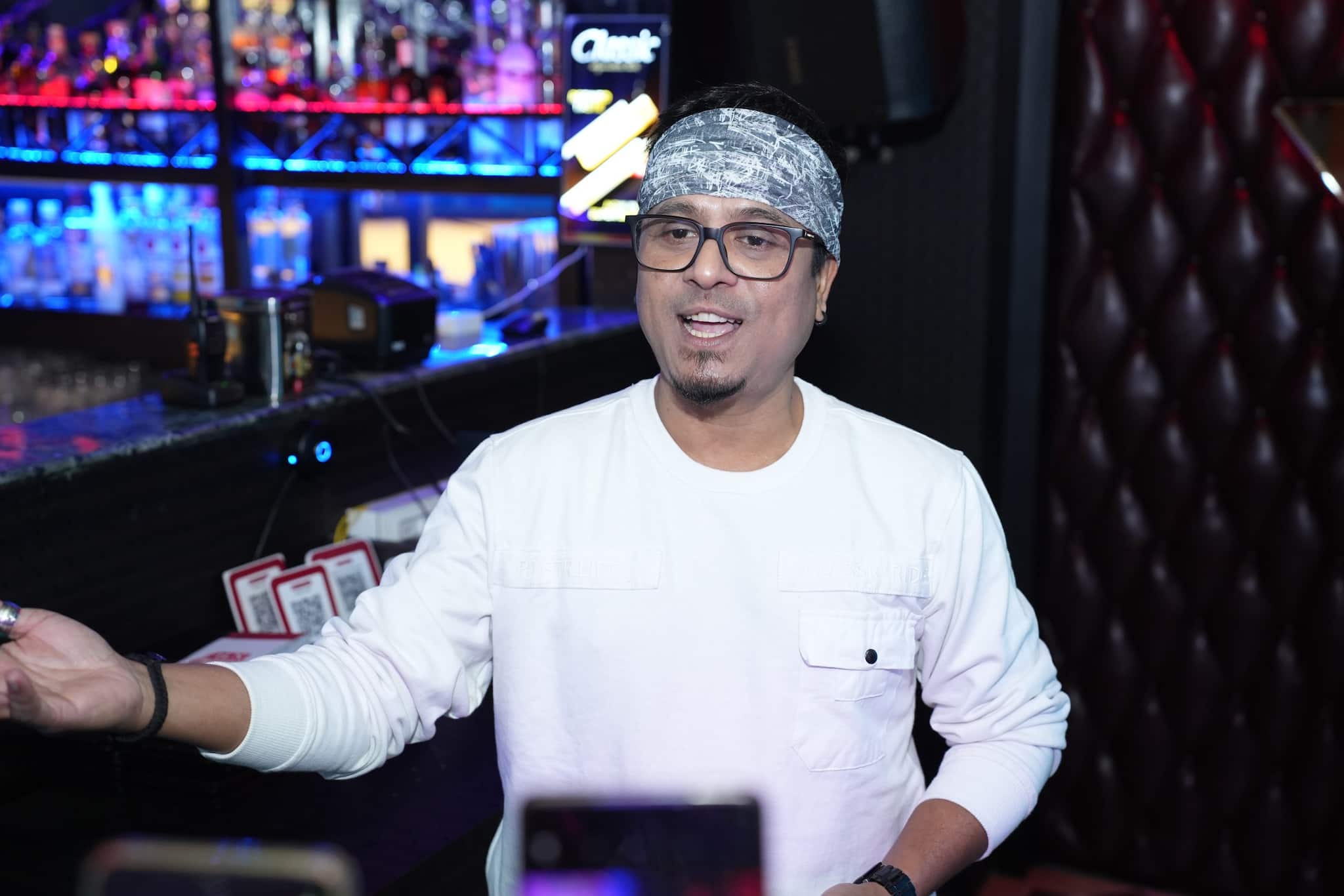 পরিচালক অনির্বাণ চক্রবর্তী