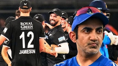 কলকাতা: একের পর এক ফ্লপ শো করেই চলেছেন গৌতম গম্ভীর৷ সেই তালিকায় আরও একটি কালো অধ্যায় যোগ হল৷   ভারতীয় ক্রিকেট দলের প্রধান কোচ হওয়ার পর, অনেক ফ্যান আশা করেছিলেন যে গৌতম গম্ভীর তাঁর ক্রিকেটার জীবনে যতটা সফল ছিলেন ঠিক ততটা সাফল্যই ভরে দিতে পারেবেন কোচ হিসেবেও। বাস্তবে, ঠিক বিপরীত বিষয়টিই ঘটে চলেছে৷ তাঁর কোচিংয়ে টিম ইন্ডিয়া একটার পর একটা লজ্জাজনক হারের মুখোমুখি হয়েই চলেছে৷