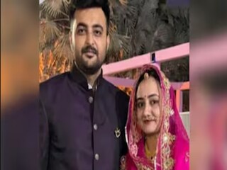 কংগ্রেস সাংসদের শক্তিসিনহ গোহিলের ভাইপো যশকুমার এবং তাঁর স্ত্রী রাজেশ্বরী৷ 