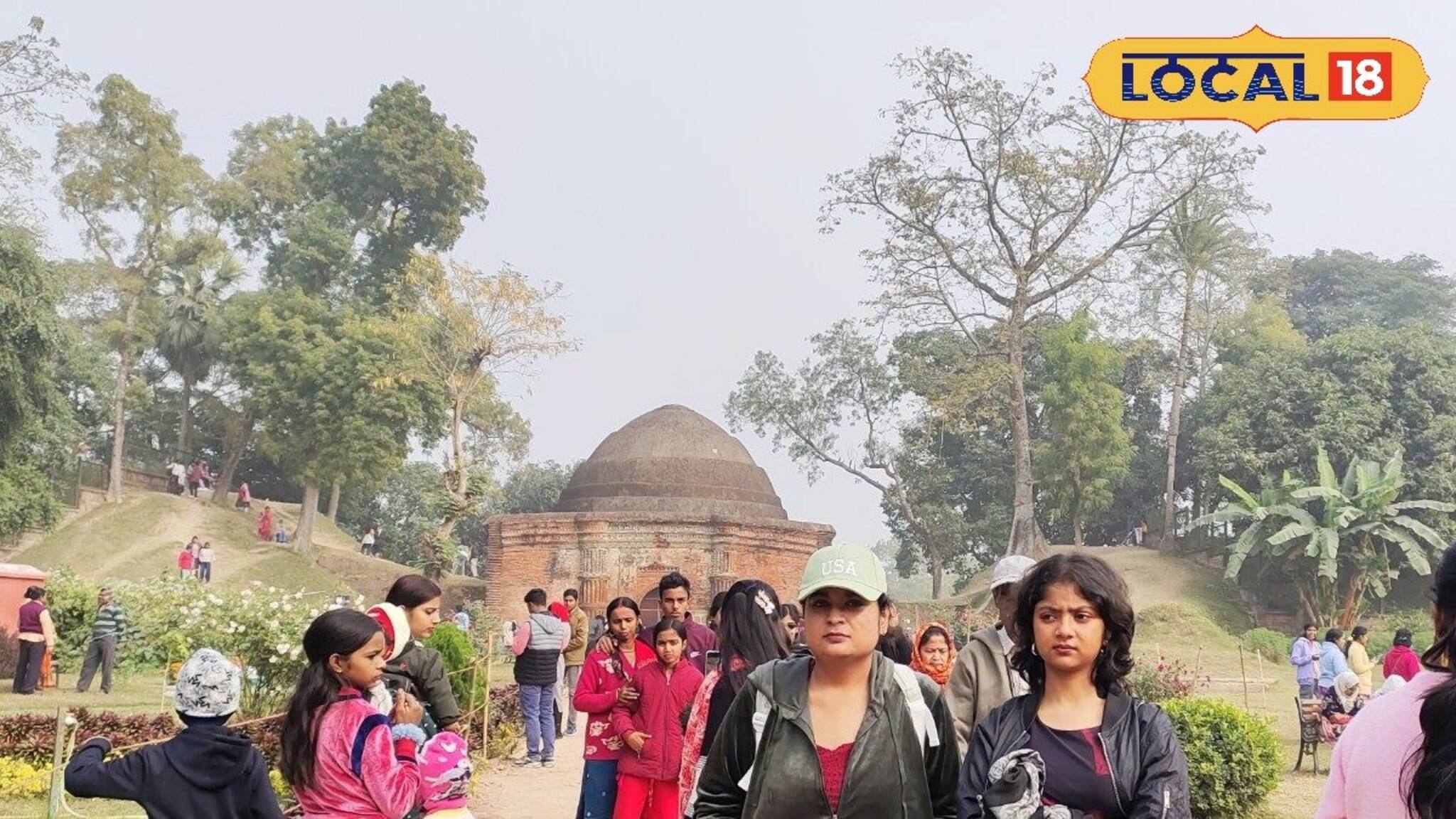 Malda Tourism: লুকোচুরি গেট, ফিরোজ মিনার...ইতিহাসের স্মারক গৌড়সফরে নতুন বছরকে বরণ পর্যটকদের