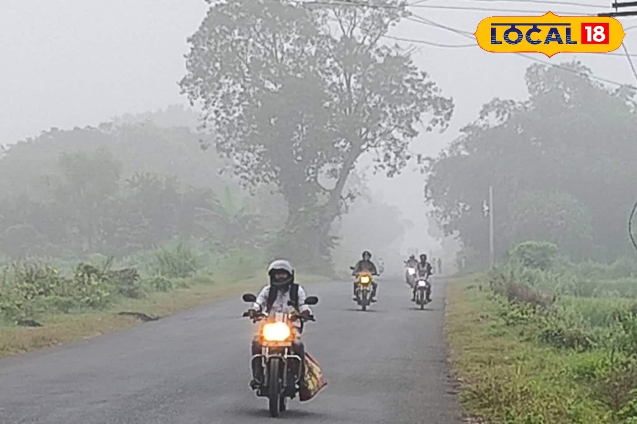 ২ জানুয়ারি সকাল থেকে আরও শীতে কাঁপবে বাংলা? কোন জেলায় বৃষ্টির সম্ভাবনা? আবহাওয়ার বড় আপডেট ২ জানুয়ারি সকাল থেকে আরও শীতে কাঁপবে বাংলা? কোন জেলায় বৃষ্টির সম্ভাবনা? আবহাওয়ার বড় আপডেট