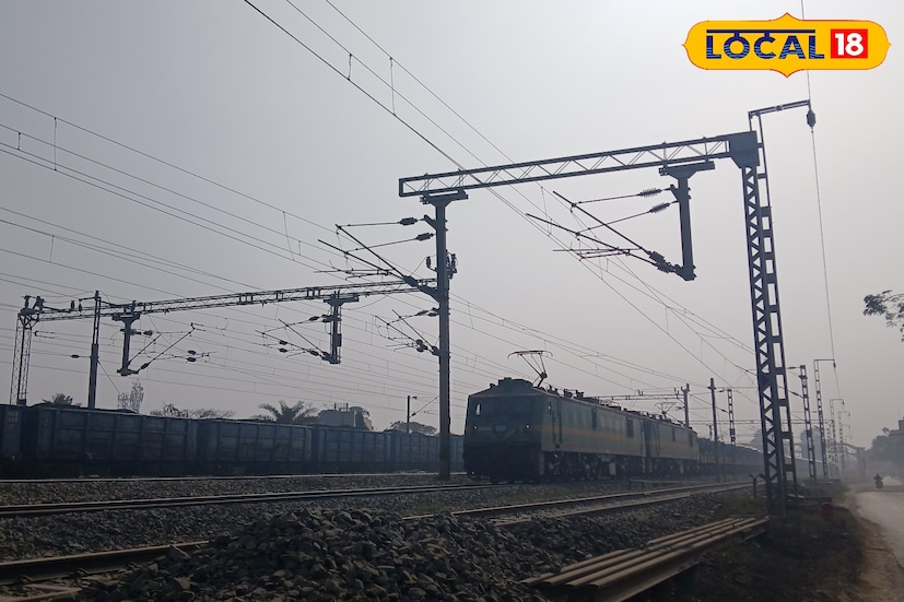 যাত্রীচাপে কার্যত নাজেহাল হাওড়া-শালিমার। এই পরিস্থিতিতে বিকল্প হিসেবে সাঁকরাইলে নয়া রেল টার্মিনাল ও কোচ ডিপোর পরিকল্পনা। (ছবি ও তথ্যঃ রাকেশ মাইতি)