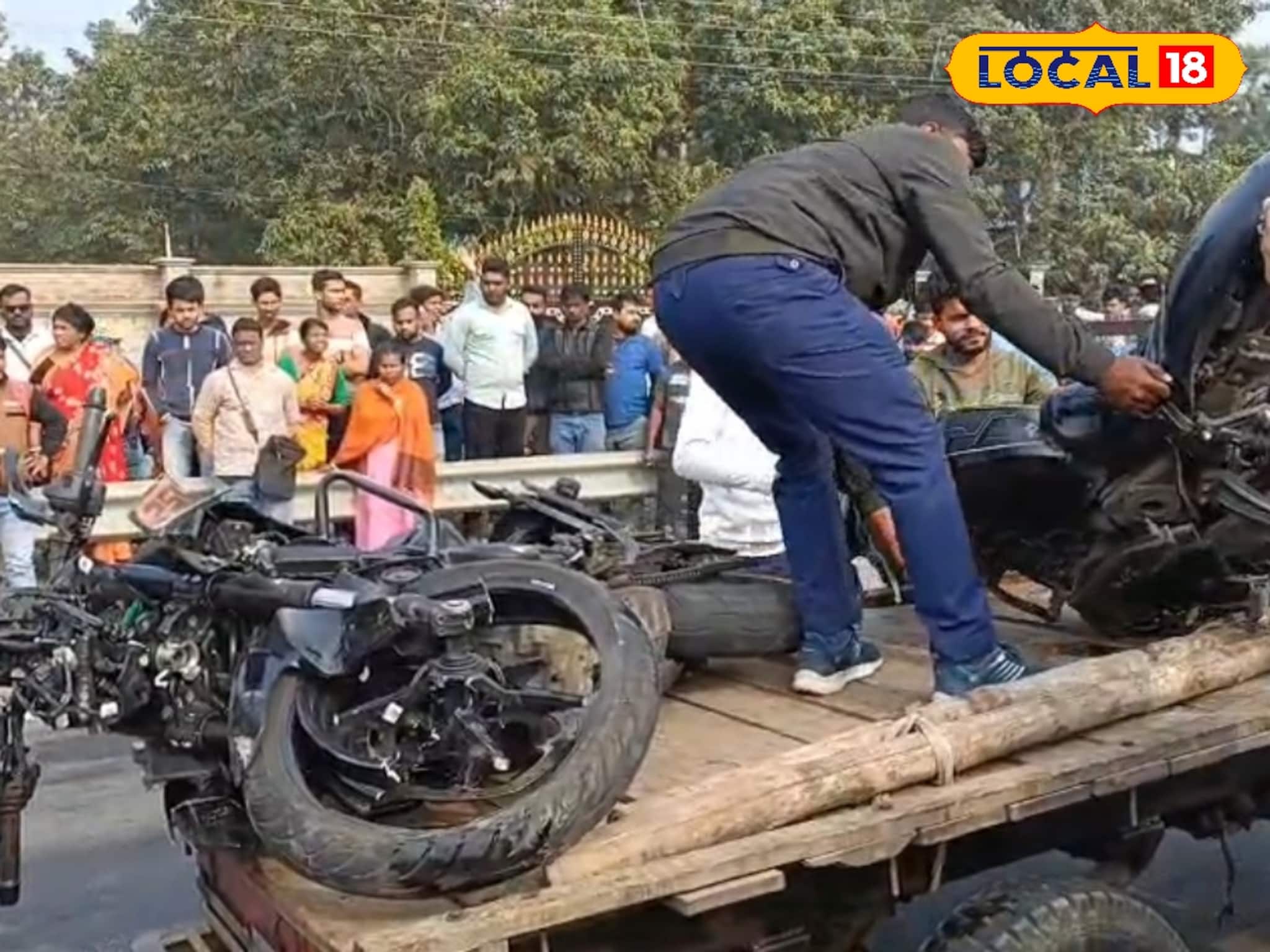 শান্তিপুরে মুখোমুখি ধাক্কা দুটি বাইকের, খেলনার মতো ছিটে গেলেন আরোহীরা! মৃত ২, আহত আরও দুজন