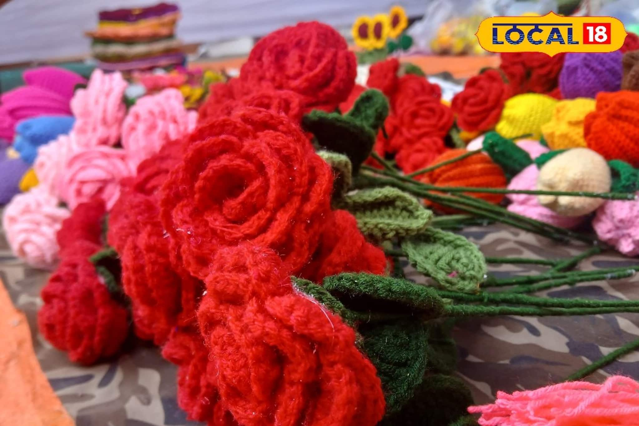 গোলাপ-টিউলিপ-সূর্যমুখী, কোনটা চাই? নষ্ট হওয়ার ভয় নেই,সন্ধে হলেই ভিড় জমছে মমতাজের দোকানে