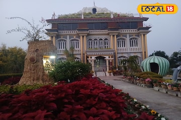 ফুলে সাজানো বিশাল বাগিচায় মাথা তুলে দাঁড়িয়ে এই বাংলোতে সৌন্দর্যের টানেই হাজি হচ্ছেন মানুষ ফুলে সাজানো বিশাল বাগিচায় মাথা তুলে দাঁড়িয়ে এই বাংলোতে সৌন্দর্যের টানেই হাজি হচ্ছেন মানুষ