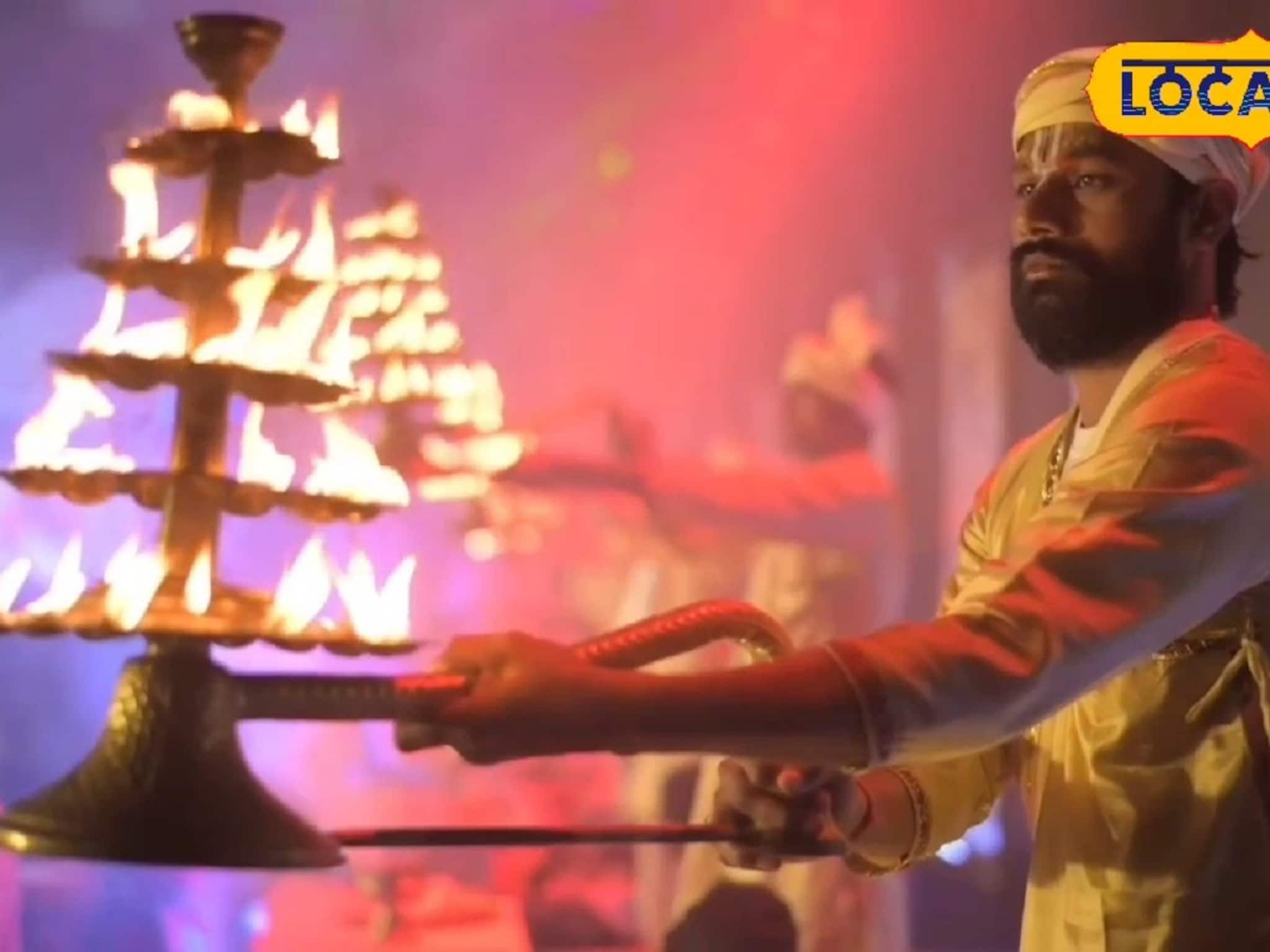 বাবুঘাটের পর বকখালি! সূর্যাস্তের আলোয় গঙ্গারতি দর্শনে মুগ্ধ পুণ্যার্থী ও পর্যটকরা