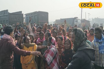 ব্লাস্টিংয়ের দাপটে কাঁপছে বাড়িঘর-মন্দির, ফাটল দেওয়াল-রাস্তায়! ভাদুলিয়ায় বিক্ষোভে মহিলারা
