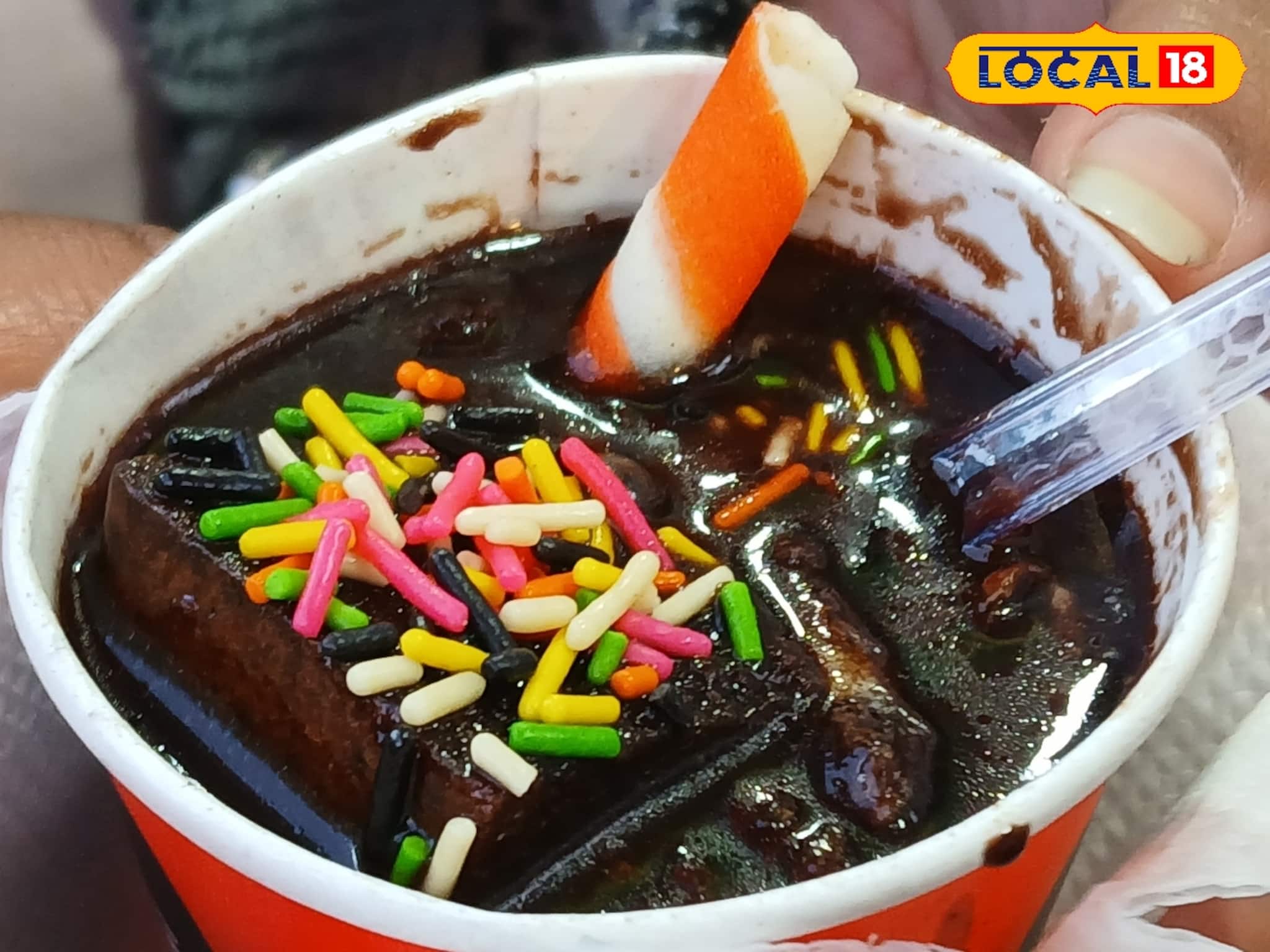 জিভে জল আনা হট চকলেট কাপ! শীতে চাহিদা বাড়ছে, গরম গরম চুমুক দিতেই মিলছে শান্তি জিভে জল আনা হট চকলেট কাপ! শীতে চাহিদা বাড়ছে, গরম গরম চুমুক দিতেই মিলছে শান্তি