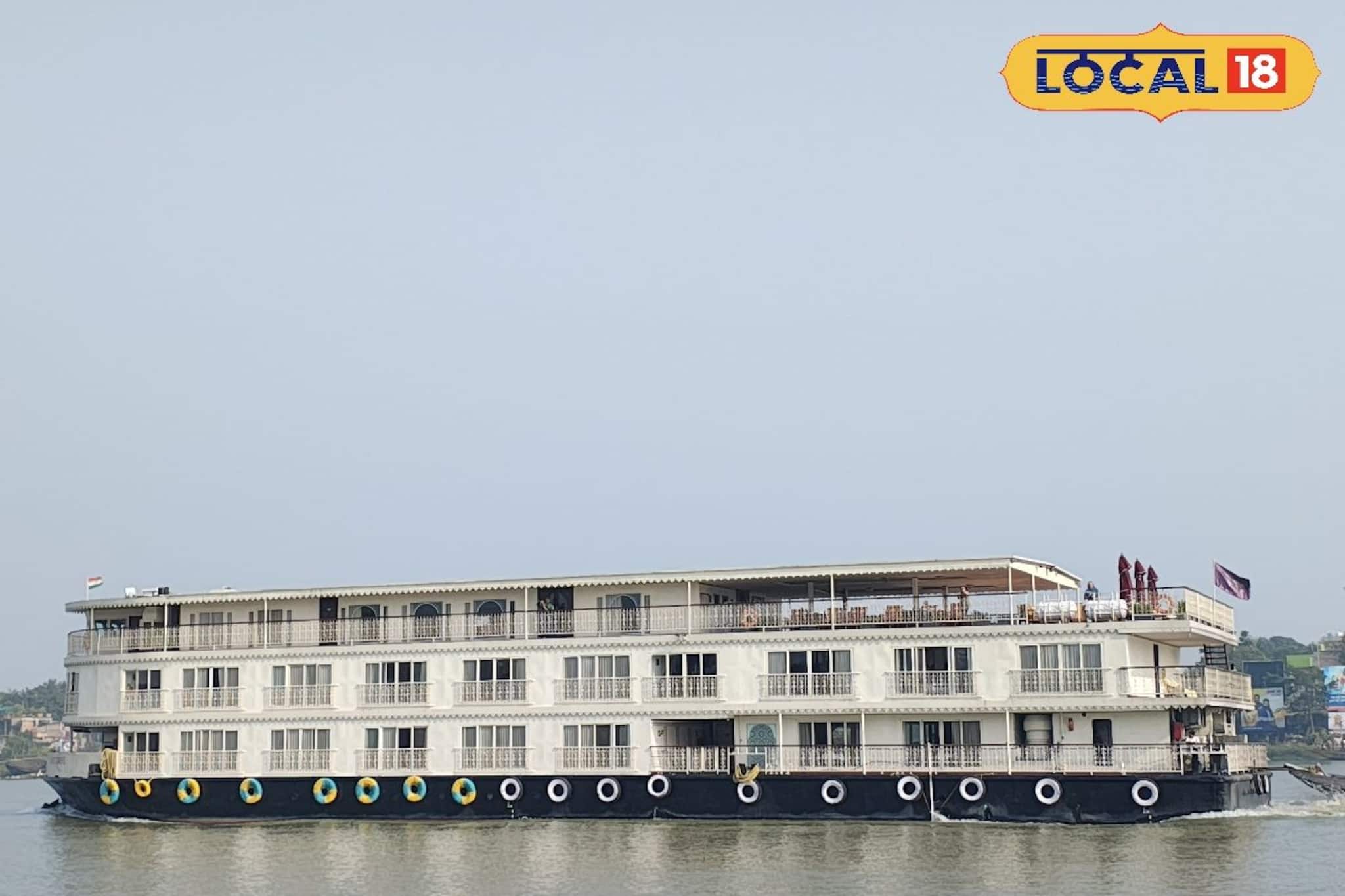নবদ্বীপের গঙ্গায় হঠাৎই বিলাসবহুল জাহাজ, চমকে উঠলেন দুই পাড়ের মানুষ
