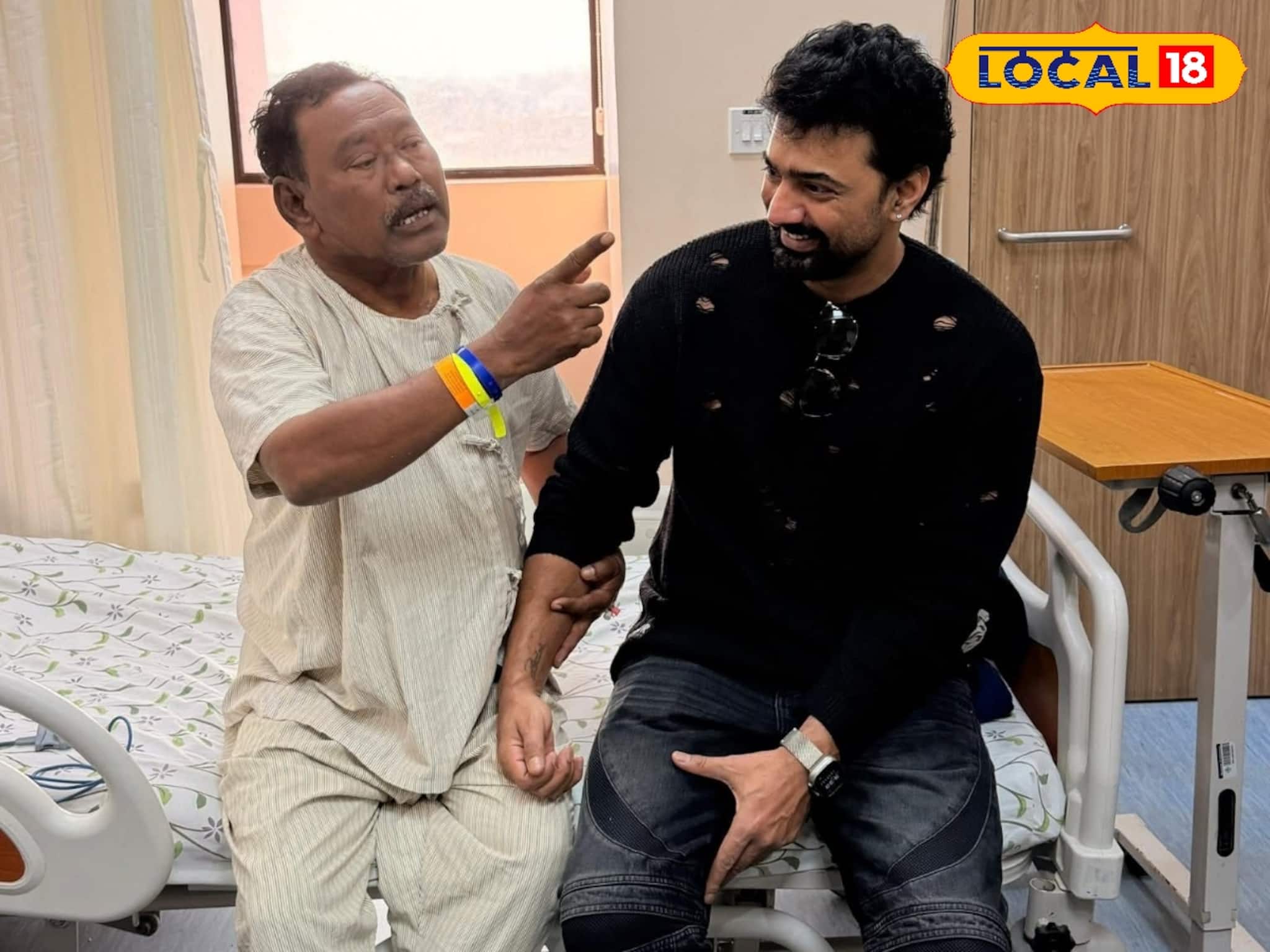 ‘বাইক অ্যাম্বুলেন্স দাদা’র লড়াইয়ে পাশে দেব—নার্সিংহোমে আবেগঘন সাক্ষাৎ