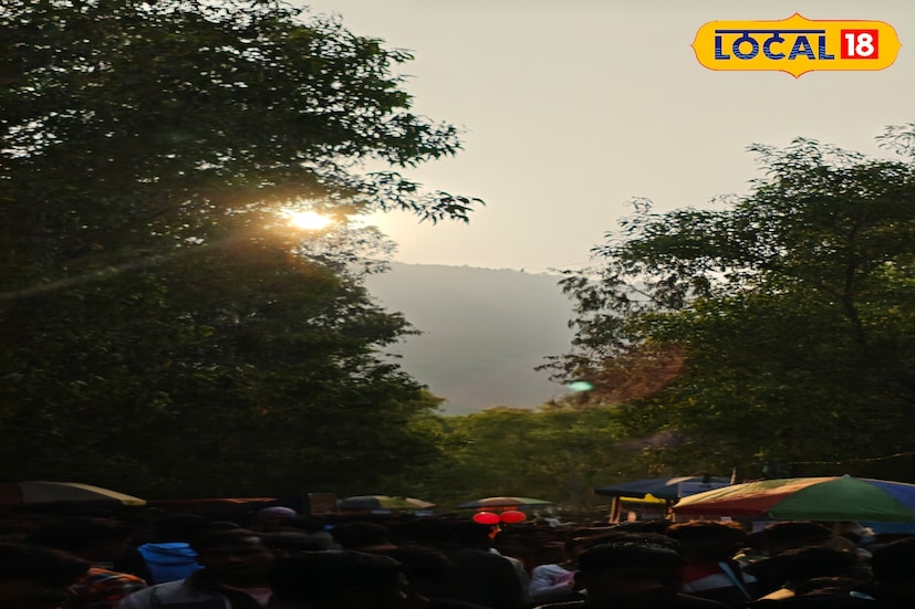 *জঙ্গলমহল জুড়ে শীতের দাপট স্পষ্ট। ভারতীয় আবহাওয়া দফতর (IMD), কলকাতার আঞ্চলিক আবহাওয়া কেন্দ্রের তথ্য অনুযায়ী বৃহস্পতিবার সকাল ৮ঃ৩০ মিনিট পর্যন্ত রেকর্ড করা পর্যবেক্ষণে বাঁকুড়ায় সর্বনিম্ন তাপমাত্রা নেমেছে ৯.২ ডিগ্রি সেলসিয়াসে। শুষ্ক আবহাওয়ার কারণে ভোর ও গভীর রাতে কনকনে ঠান্ডা অনুভূত হচ্ছে। দিনের বেলায় রোদ উঠলেও শীতের আমেজ বজায় রয়েছে।