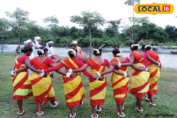 পাহাড়ের কোলে মন মাতানো অনুষ্ঠান! নাচগান-খাওয়াদাওয়ায় জমজমাট 'ডুয়ার্স ডে'