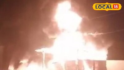 টায়ারের দোকানে ভয়াবহ আগুন দোকান থেকে আগুন গাড়িতে