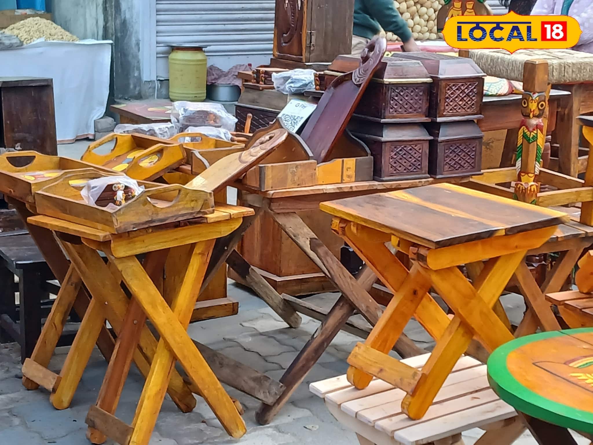 যেমন সুন্দর, তেমনই টেকসই...শৌখিন আসবাবপত্র ক্রেতাদের মন জয় করেছে মেলায়