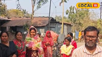  হঠাৎ পুকুরে 'ঝুপ' করে শব্দ! এলাকাবাসীরা তড়িঘড়ি উদ্ধার করতেই বস্তার ভেতর থেকে যা বের হল!