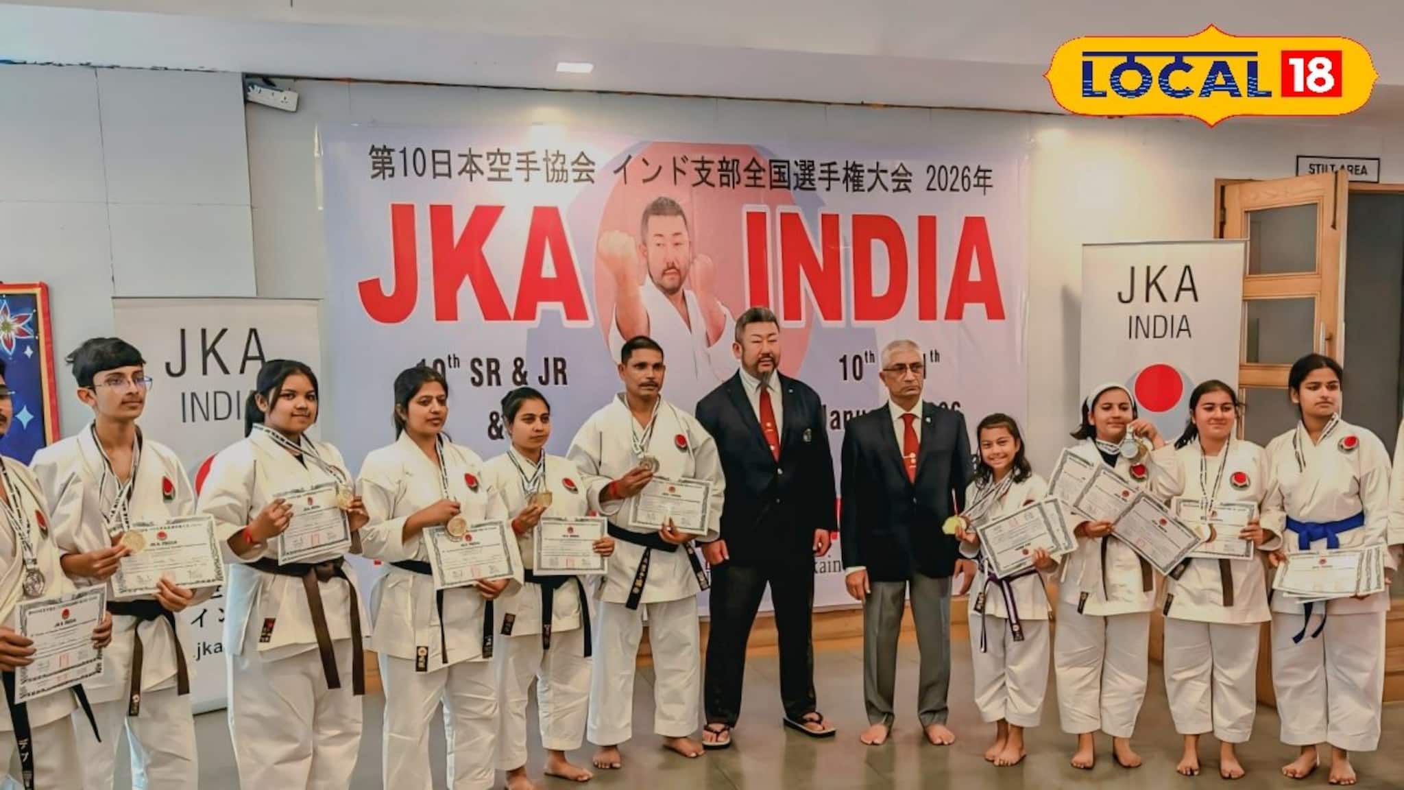 Katwa Kids Perform In Karate: ক্যারাটেতে কামাল কাটোয়ার ছেলে-মেয়েদের, জাপানি কিংবদন্তির সামনে দক্ষতার প্রদর্শন