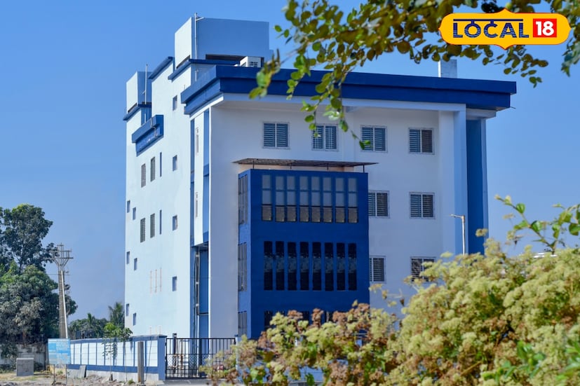 শিলিগুড়ি, ঋত্বিক ভট্টাচার্য : শিলিগুড়ি জলপাইগুড়ি ডেভেলপমেন্ট অথরিটি (SJDA)-তে সাব-অ্যাসিস্ট্যান্ট ইঞ্জিনিয়ার (সিভিল) পদে নিয়োগের জন্য বিজ্ঞপ্তি জারি করা হয়েছে। এসজেডিএ সূত্রে জানানো হয়েছে, এই নিয়োগ সম্পূর্ণ চুক্তিভিত্তিক এবং রাজ্য অথবা কেন্দ্র সরকারের অবসরপ্রাপ্ত উপযুক্ত আধিকারিকদের কাছ থেকে আবেদন আহ্বান করা হয়েছে।