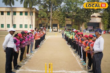 লাইট, সাউন্ড, ক্যামেরা আজ  নয়, এই পেশার মহিলা -পুরুষরা চুটিয়ে খেললেন ক্রিকেট