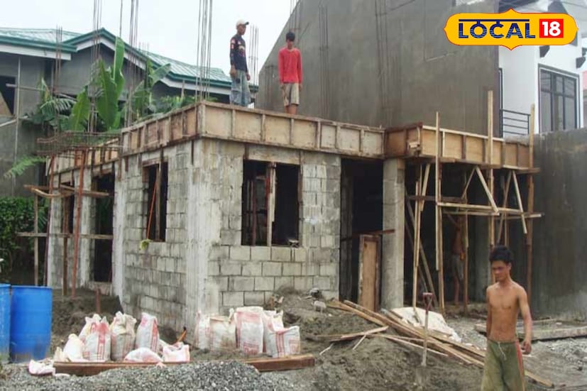 বীরভূম,সৌভিক রায়: কমবেশি সকলের একটি নিজের সাধের বাড়ি তৈরির ইচ্ছে থাকে। তবে অনেকেই জানেন না ঠিক কোন মাসে এবং কোন সময় বাড়ি নির্মাণের কাজ শুরু করা উচিত। বাস্তুশাস্ত্র মতে বাড়ি নির্মাণের সঠিক মাস বৈশাখ, কার্তিক, অগ্রহায়ণ ও ফাল্গুন। মূলত এই মাসগুলি গৃহ নির্মাণের ক্ষেত্রে অত্যন্ত শুভ ফলদায়ক। তবে এর সঙ্গে শুভ বার,শুভ মুহূর্ত, শুভ নক্ষত্র ও শুভ তিথি এগুলি খেয়াল রাখতে হবে। আর এই বিষয়ে আমাদের জানিয়েছেন বিশিষ্ট বাস্তুশাস্ত্র বিশেষজ্ঞ উৎপল বিশ্বাস। (ছবি ও তথ্য: সৌভিক রায়)