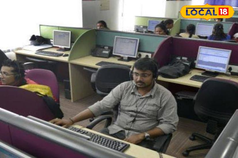 পশ্চিম মেদিনীপুর জেলায় চাকরির সুযোগ। এই মর্মে জেলার প্রশাসনিক ওয়েবসাইটে একটি নিয়োগ বিজ্ঞপ্তি প্রকাশিত হয়েছে। জেলা প্রশাসনের ‘অফিস অফ দ্য কমিশনার’-এর তরফে এই নিয়োগ প্রক্রিয়া চালান হবে। চুক্তিভিত্তিক এই নিয়োগে মোট ছ’টি শূন্যপদে কর্মী নেওয়া হবে। (তথ্য ও ছবি: রঞ্জন চন্দ) পশ্চিম মেদিনীপুর জেলায় চাকরির সুযোগ। এই মর্মে জেলার প্রশাসনিক ওয়েবসাইটে একটি নিয়োগ বিজ্ঞপ্তি প্রকাশিত হয়েছে। জেলা প্রশাসনের ‘অফিস অফ দ্য কমিশনার’-এর তরফে এই নিয়োগ প্রক্রিয়া চালান হবে। চুক্তিভিত্তিক এই নিয়োগে মোট ছ’টি শূন্যপদে কর্মী নেওয়া হবে। (তথ্য ও ছবি: রঞ্জন চন্দ)