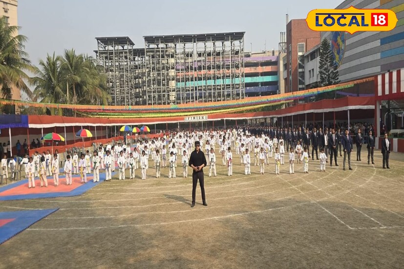 ১০ম ওয়েস্ট বেঙ্গল ইন্টার স্কুল ক্যারাটে চ্যাম্পিয়নশিপ - বেঙ্গল লিটল লিজেন্ডস কাপ ২০২৬-এ সাফল্য পূর্ব বর্ধমানের। পশ্চিমবঙ্গের বিভিন্ন প্রান্ত থেকে ১২০ টি স্কুল অংশগ্রহণ করেছিল এই প্রতিযোগিতায়। (ছবি ও তথ্য: সায়নী সরকার)