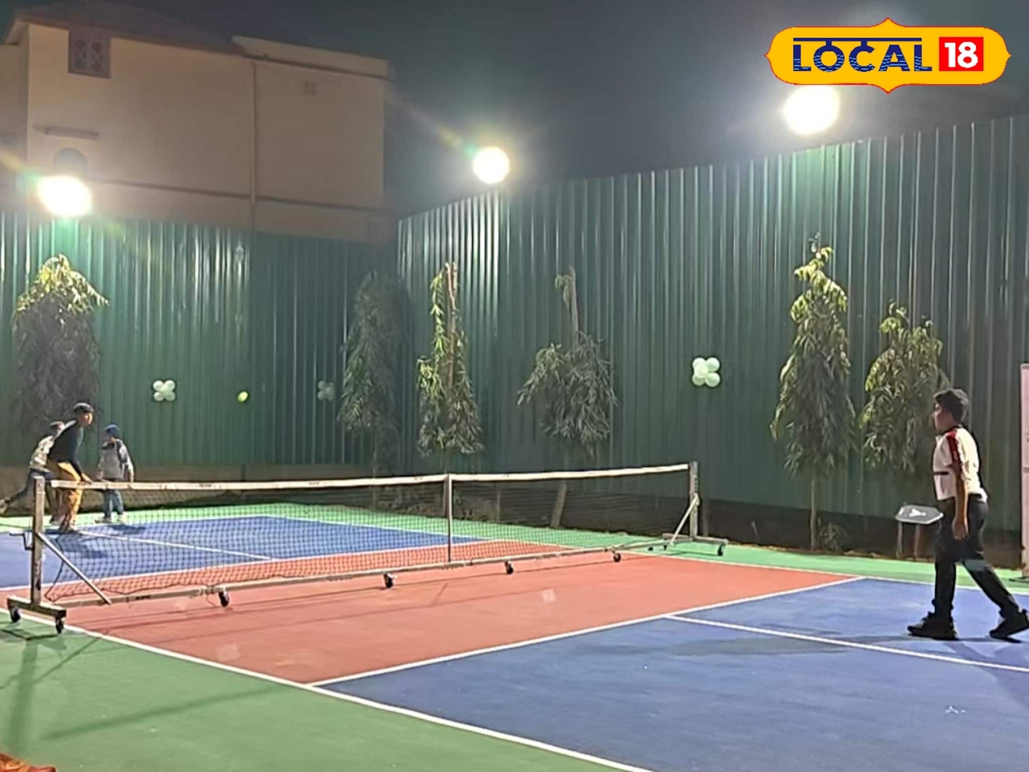 ক্রিকেট-ফুটবল নয়, মোবাইল থেকে শিশুদের সরাতে পুরুলিয়ায় এবার পিকেল বল