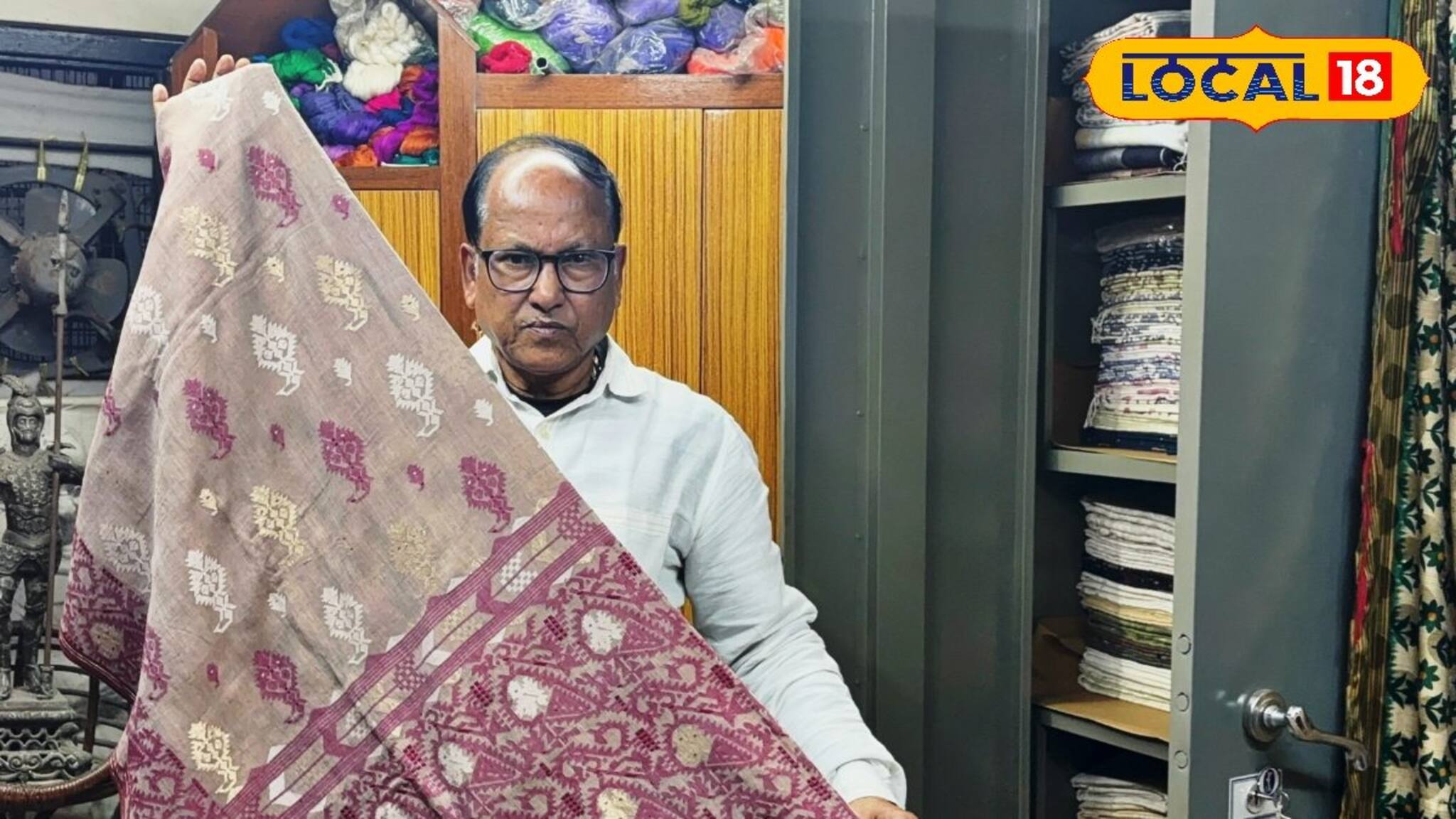 দারিদ্রে দিন কাটত, কালনার সেই তাঁতিই আজ বিশ্ববিখ্যাত, তৈরি করছেন লাখ-লাখ টাকার শাড়ি