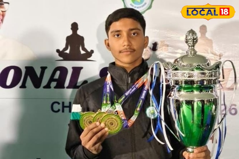 দিঘায় স্কুল গেম ফেডারেশন অফ ইন্ডিয়ার উদ্যোগে আয়োজিত ৬৯তম ন্যাশনাল স্কুল গেমসে নজরকাড়া সাফল্য অর্জন করল কালনার অম্বিকা মহিষমর্দিনী বয়েজ স্কুল। এই প্রতিযোগিতায় একাদশ শ্রেণির ছাত্র রাজদীপ দালাল জাতীয় স্তরে অসাধারণ কৃতিত্বের স্বাক্ষর রেখেছে।তথ্য ও ছবি: বনোয়ারীলাল চৌধুরী দিঘায় স্কুল গেম ফেডারেশন অফ ইন্ডিয়ার উদ্যোগে আয়োজিত ৬৯তম ন্যাশনাল স্কুল গেমসে নজরকাড়া সাফল্য অর্জন করল কালনার অম্বিকা মহিষমর্দিনী বয়েজ স্কুল। এই প্রতিযোগিতায় একাদশ শ্রেণির ছাত্র রাজদীপ দালাল জাতীয় স্তরে অসাধারণ কৃতিত্বের স্বাক্ষর রেখেছে।তথ্য ও ছবি: বনোয়ারীলাল চৌধুরী