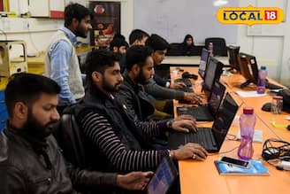 সরকারি দফতরে সুবর্ণ কাজের সুযোগ! একাধিক বিভাগে ওয়াক-ইন ইন্টারভিউ