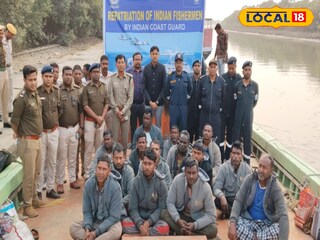 ফিরল মৎস্যজীবীরা