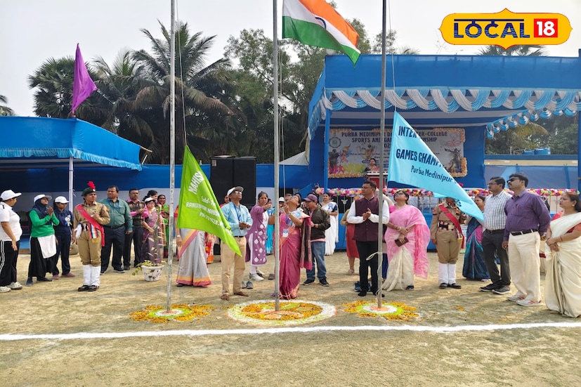 ইন্টার কলেজ স্টেট স্পোর্টস অ্যান্ড গেমস চ্যাম্পিয়নশিপে খো খো প্রতিযোগিতায় জয়লাভ করল পাঁশকুড়া বনমালী কলেজের ছাত্রীরা। ইন্টার কলেজ স্টেট স্পোর্টস অ্যাণ্ড গেম চ্যাম্পিয়নশিপ আয়োজনের দায়িত্ব পেয়েছিল মহিষাদল গার্লস কলেজ। তিন দিনব্যাপী নানান ধরনের ক্রীড়া প্রতিযোগিতা চলে। (ছবি ও তথ্য: সৈকত শী) ইন্টার কলেজ স্টেট স্পোর্টস অ্যান্ড গেমস চ্যাম্পিয়নশিপে খো খো প্রতিযোগিতায় জয়লাভ করল পাঁশকুড়া বনমালী কলেজের ছাত্রীরা। ইন্টার কলেজ স্টেট স্পোর্টস অ্যাণ্ড গেম চ্যাম্পিয়নশিপ আয়োজনের দায়িত্ব পেয়েছিল মহিষাদল গার্লস কলেজ। তিন দিনব্যাপী নানান ধরনের ক্রীড়া প্রতিযোগিতা চলে। (ছবি ও তথ্য: সৈকত শী)