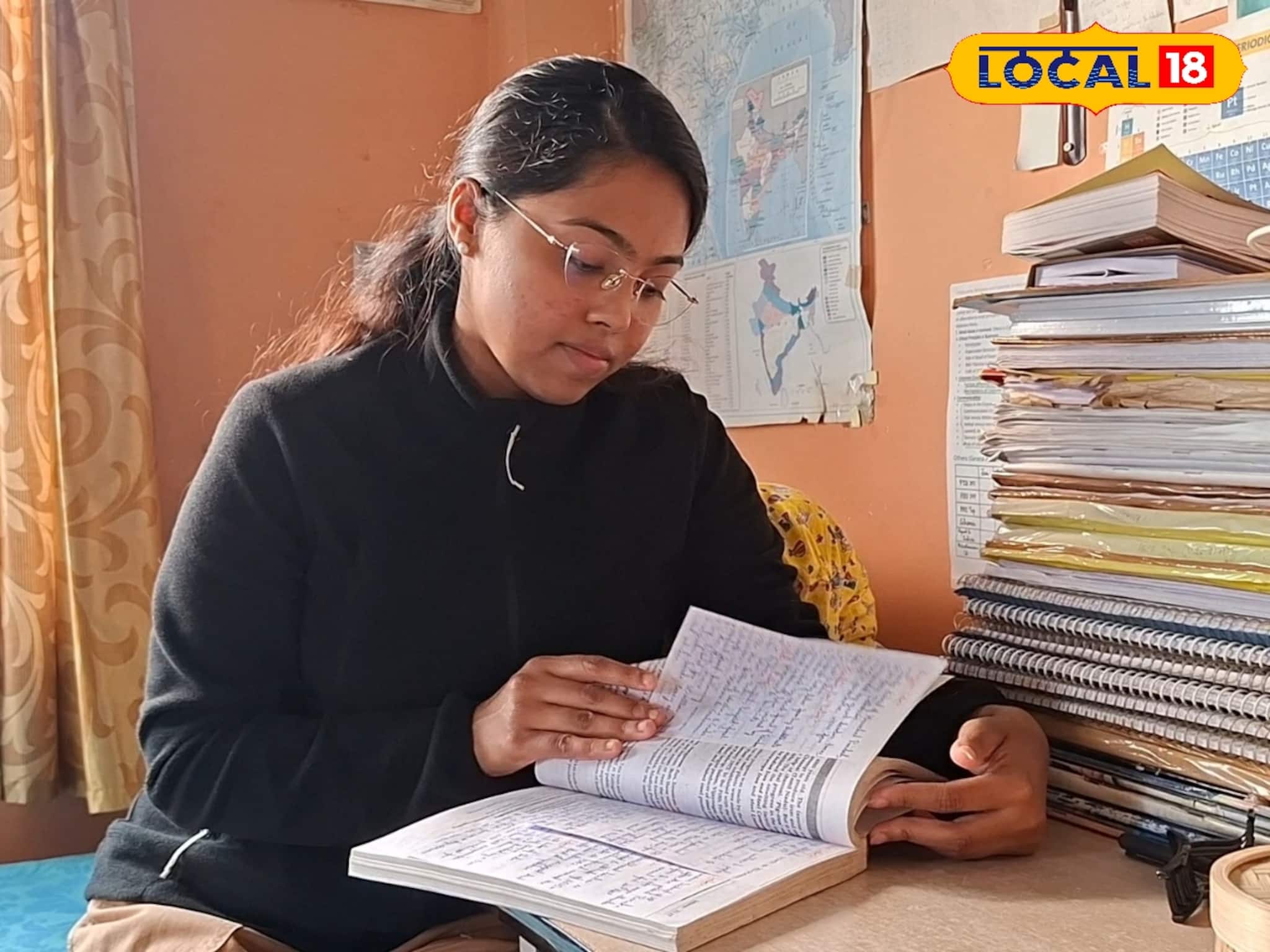 বাবার হঠাৎ মৃত্যুর পর...অভাব, শোককে তুড়ি মেরেই জয়, কোচিং ছাড়াই WBCS-এ রাজ্যে প্রথম সৃজা