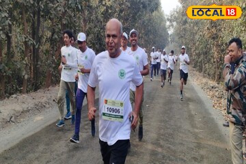 'রান ফর সুস্থ নিঃশ্বাস, সবুজ বিশ্বাস’! জেলা পুলিশের উদ্যোগে মিনি ম্যারাথনে জনজোয়ার