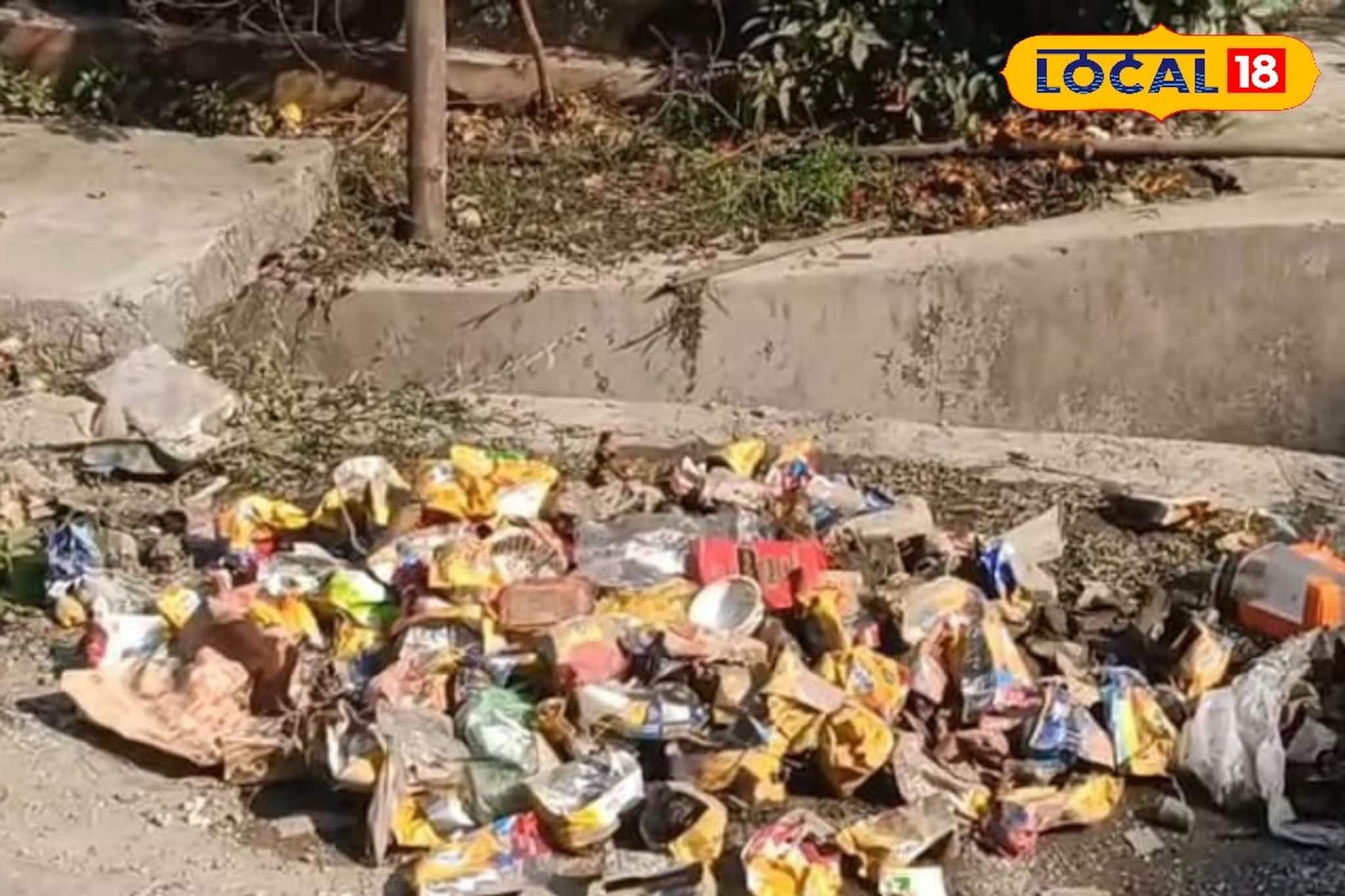 দৃশ্য দূষণের সঙ্গে পরিবেশ দূষণ! আলিপুরদুয়ারের এই পর্যটনকেন্দ্রে গেলে গা ঘিনঘিন করবে দৃশ্য দূষণের সঙ্গে পরিবেশ দূষণ! আলিপুরদুয়ারের এই পর্যটনকেন্দ্রে গেলে গা ঘিনঘিন করবে